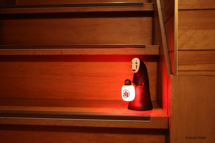 感應燈 神隱少女 無臉男提燈